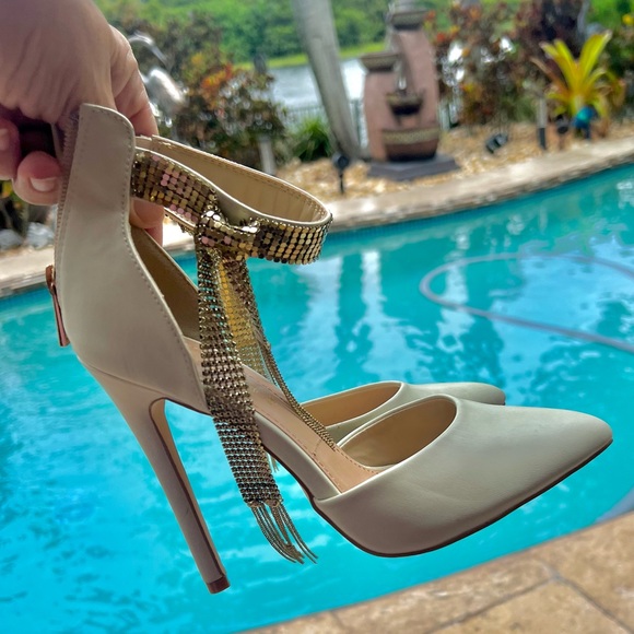 Shoedazzle AYESHA Ankle Strap Chain Stiletto Closed Toe Pump - Picture 10 of 13